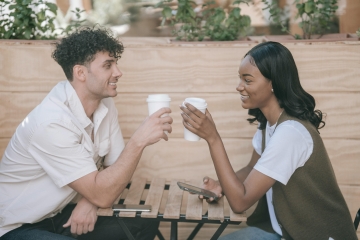 The Do’s and Don’ts of Healthy Communication in a Relationship